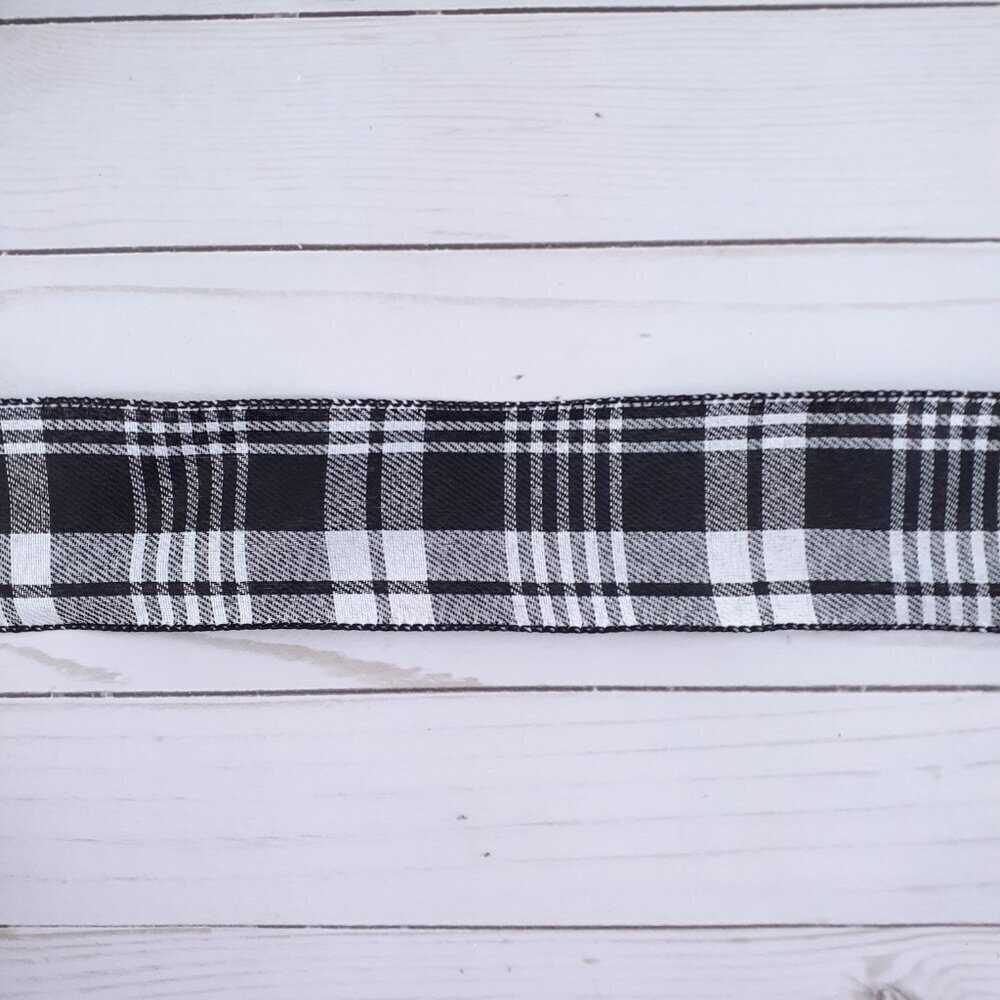 Wired Decorative Ribbon Plaid Black White 2.5 Inch x 80 Feet R7 - Picture 2 of 2